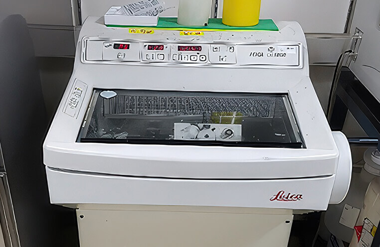Cryostat